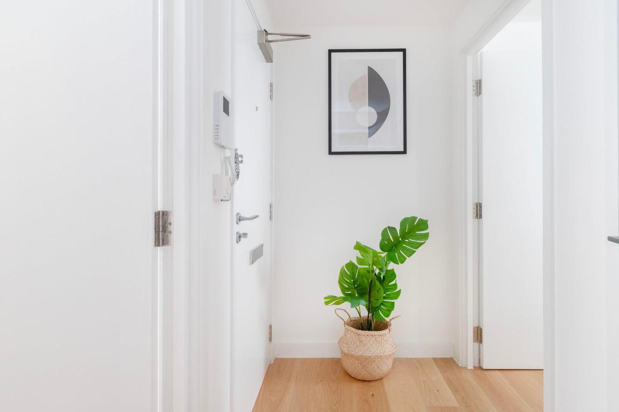 Fitzrovia With Balcony - Cityapartmentstay 런던 외부 사진